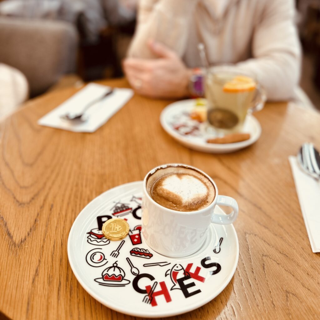 Met spoed melden graag...